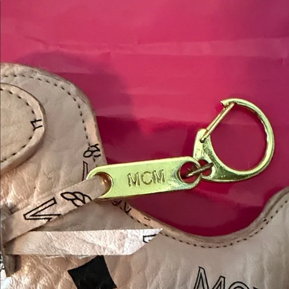 MCM Pink Dog Bag Charm - Picture 2 of 5